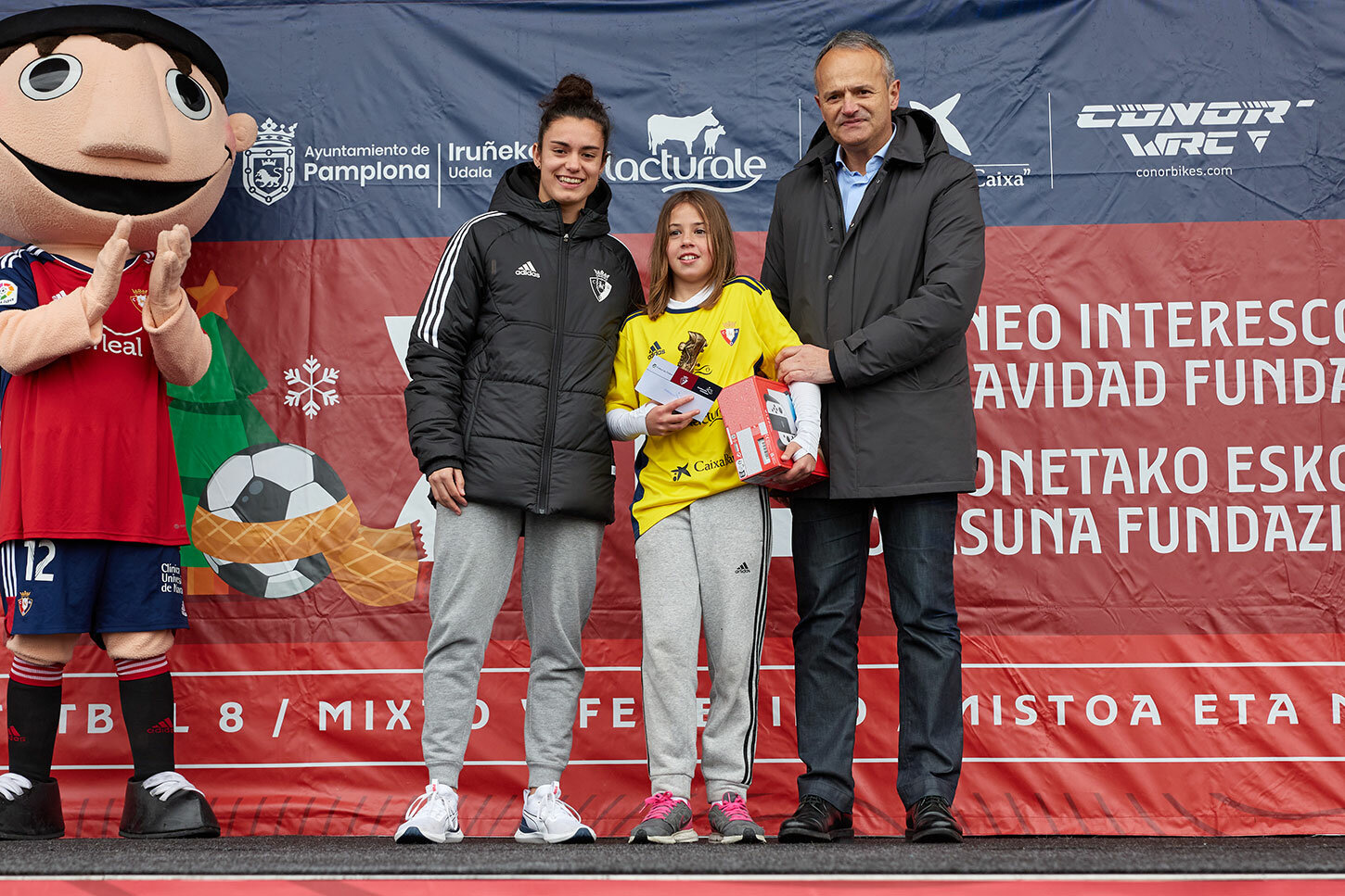 Aiora Velasco, del colegio Hermanas Úriz Pi, máxima goleadora de la XL Edición (categoría femenina)