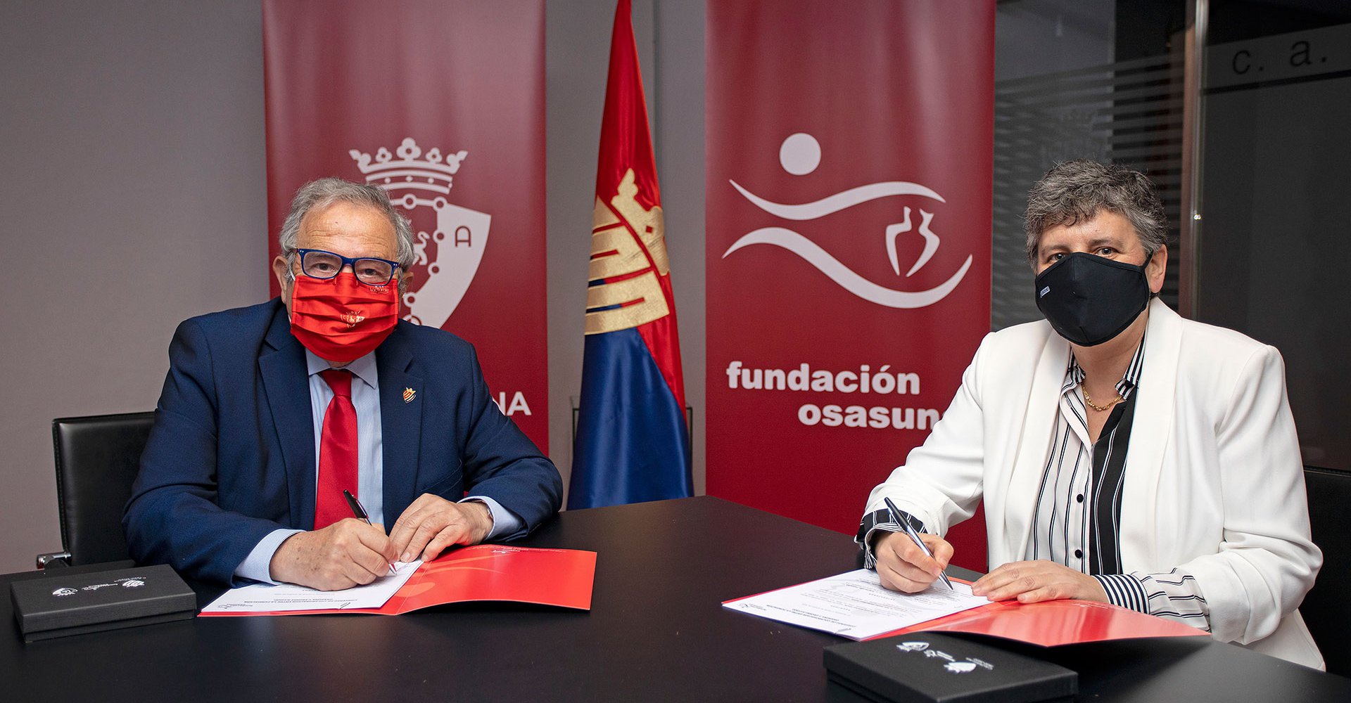 Fundación Osasuna y Eroski renuevan su acuerdo de colaboración 