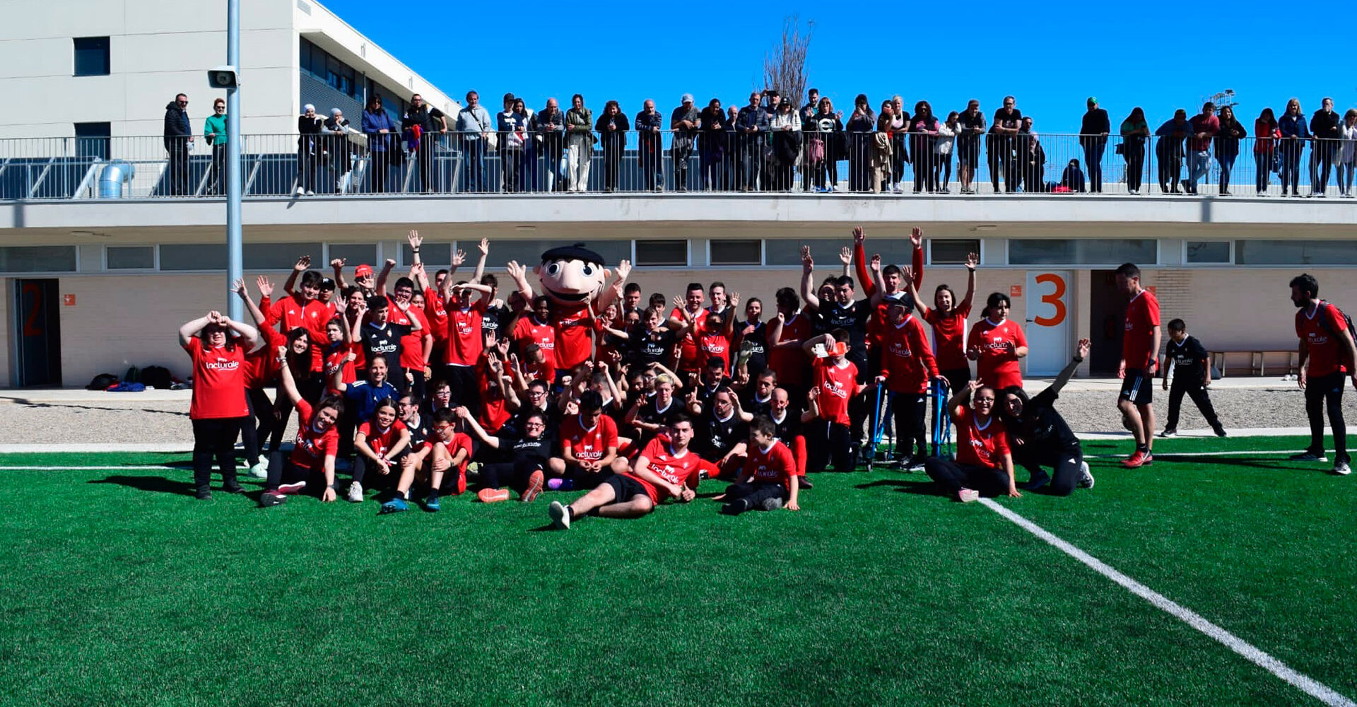Primera jornada de la escuela “Yo juego en Osasuna”