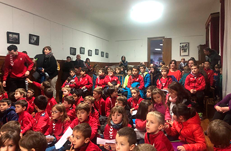Visitas de la Fundación Osasuna a las sedes de las escuelas de Otsagabia y Leitza 