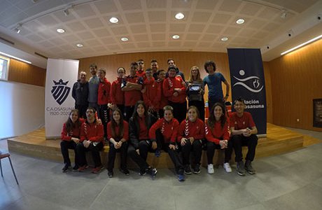 Iñigo Pérez, Kike Barja y Lidia Alen visitaron a los alumnos de las escuelas de Isterria y El Molino