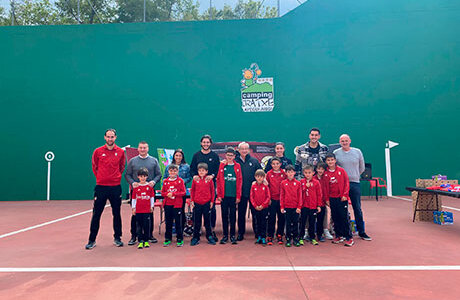 Osasuna visitó las sedes de la escuela de fútbol de Ayegui, Oteiza y Los Arcos